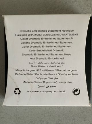 Gargantilla Avon circonitas negra