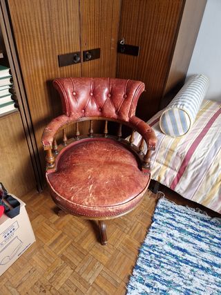 Escritorio clásico madera maciza + Sillón