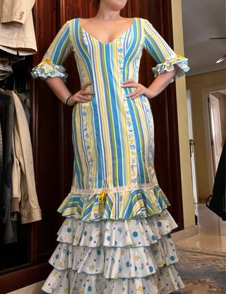 Traje Flamenca Rayas Azul Amarillo