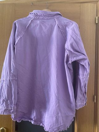 Chaqueta vaquera morada - Talla XL.