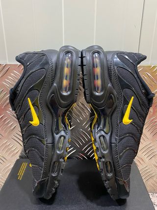 C108 NIKE AIR MAX PLUS
