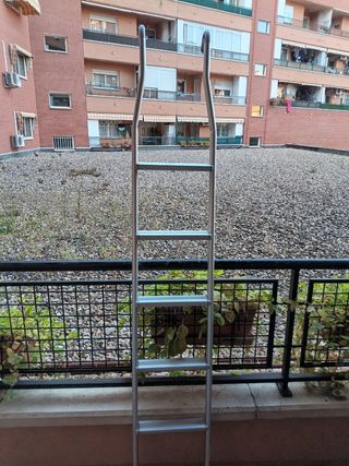 Escalera autocaravana capuchina 
