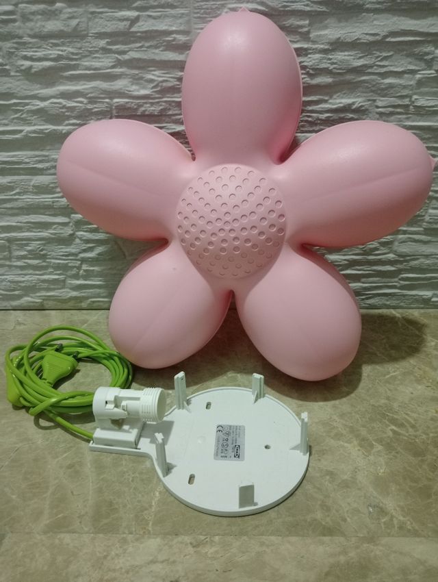 Lámpara pared flor rosa
