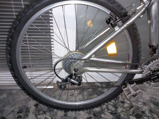Bicicleta MTB rueda 26",de aluminio 21 velocidades