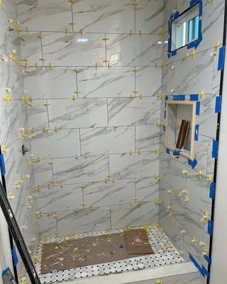 Paleta de reformas cocinas. baños fontanería......