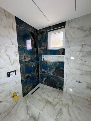 Paleta de reformas cocinas. baños fontanería......