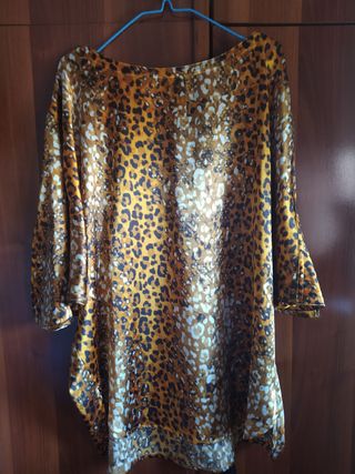 Blusa leopardo dorada