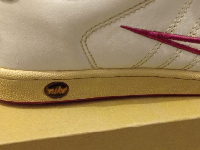 Zapatillas Nike blancas y rosas talla 37,5