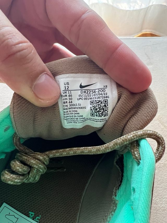 Zapatillas Nike ACG Lowcate Limestone Green Glow