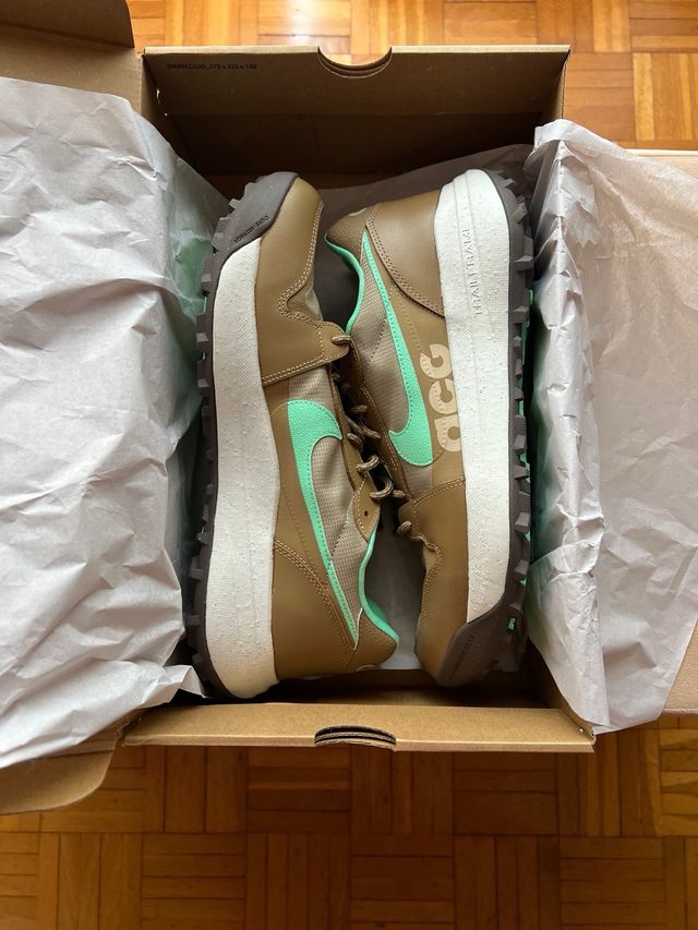 Zapatillas Nike ACG Lowcate Limestone Green Glow