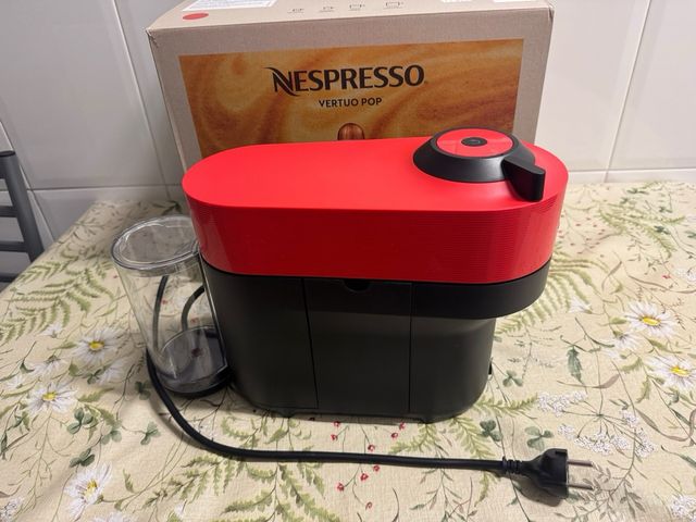 Cafetera Nespresso Vertuo Pop Krups Roja