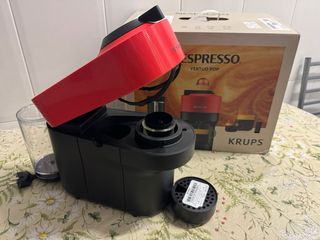 Cafetera Nespresso Vertuo Pop Krups Roja