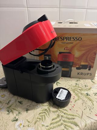 Cafetera Nespresso Vertuo Pop Krups Roja