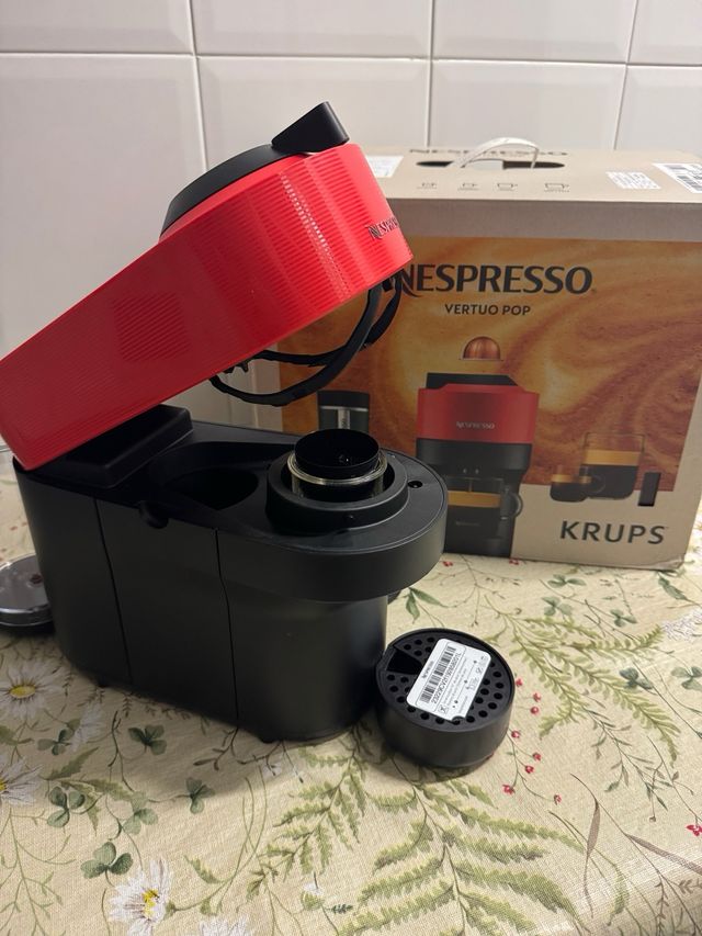 Cafetera Nespresso Vertuo Pop Krups Roja