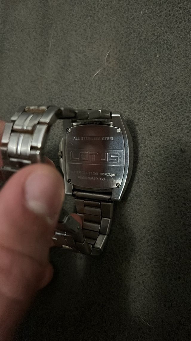 Reloj lotus autentico