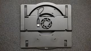 Supporto notebook girevole 360° raffreddato Trust