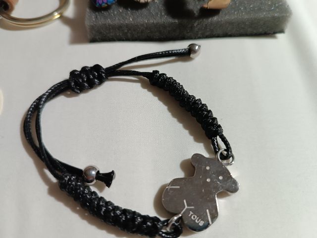 Pendientes. Llavero . monedero