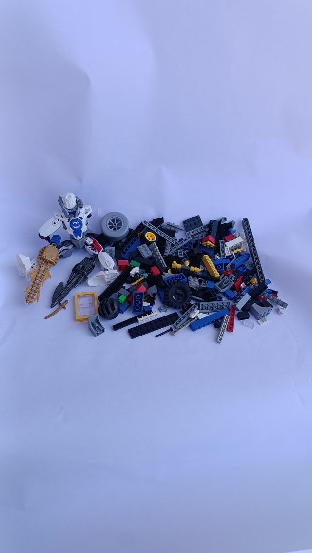 Lotto lego compatibili, nessuna parte co