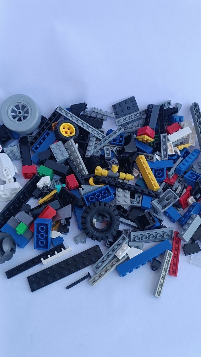 Lotto lego compatibili, nessuna parte co