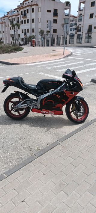 Moto Aprilia 125 2t