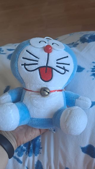 peluche doraeman