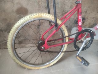 BH Cross 