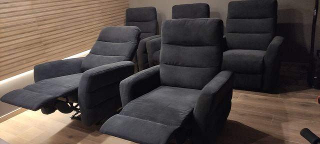 Comodísimos sillones eléctricos gris antracita.