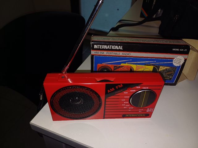 Radio antigua original y Nueva 