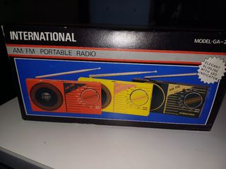 Radio antigua original y Nueva