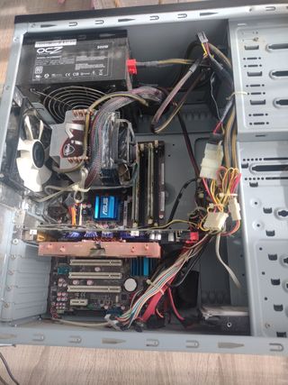 PC ASUS -Componentes