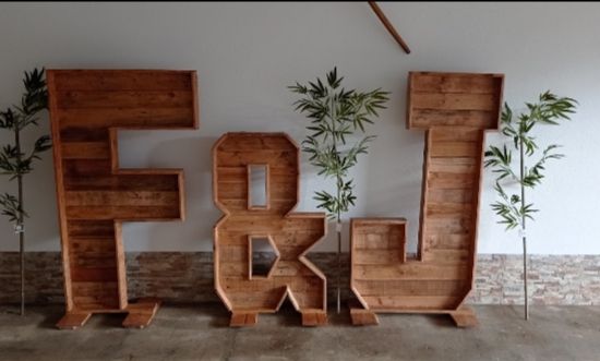 Letras F&J iluminadas - Decoración eventos