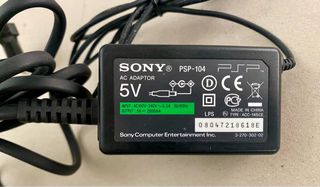 Cargador Sony PSP-104
