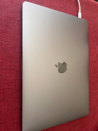 MacBook Pro Apple 13” modelo 2017
