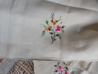 DOS MANTELERÍAS VINTAGE SIN ESTRENAR