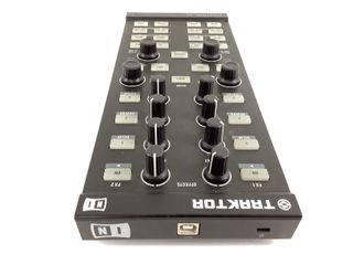 controlador midi traktor x1