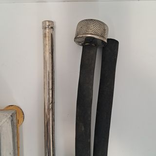 Vecchia idropompa universale a getto continuo