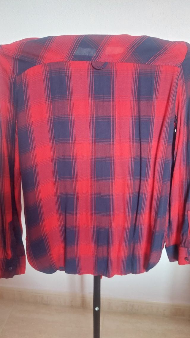 Camisa cuadros Zara roja-negra, talla S