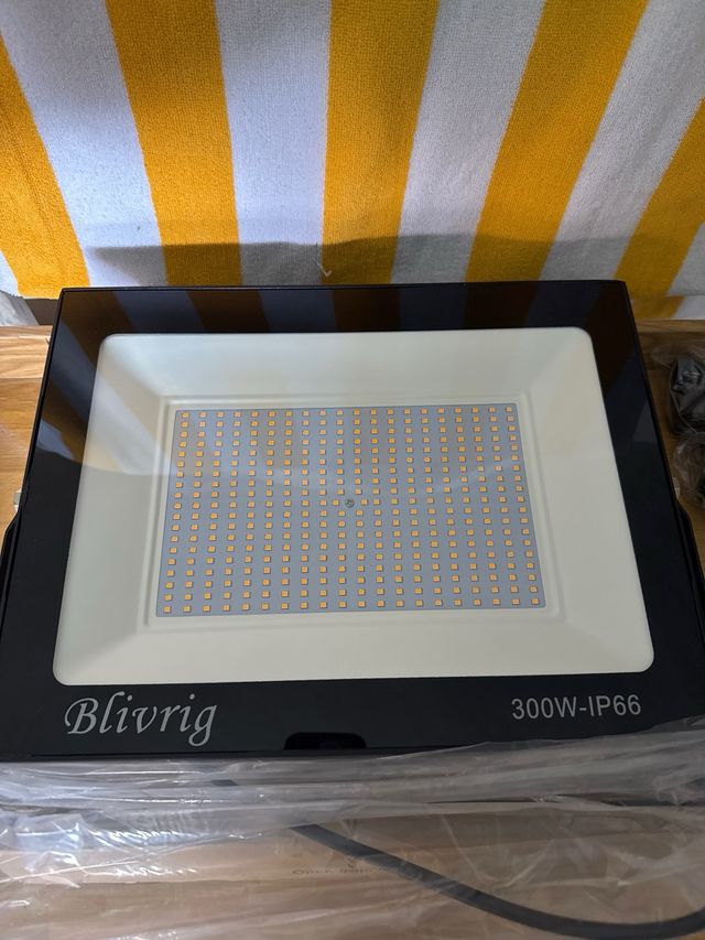 Foco LED Blirig 300W IP66 Exterior