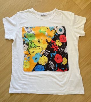 Camiseta Zara estampada flores