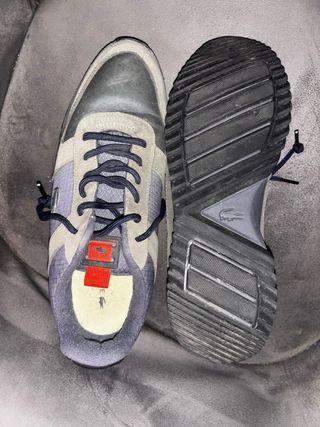 Zapatillas Lacoste grises y azules