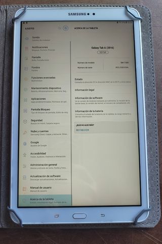 Tablet Samsung Tab A 2016 + Funda y dos teclados