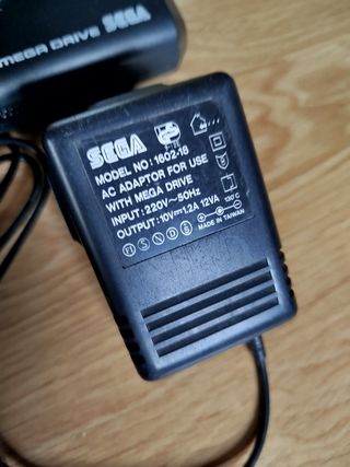 Sega Mega Drive + 5 juegos