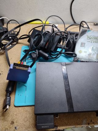 PS2 Slim (PlayStation 2) - Mando + Alimentador