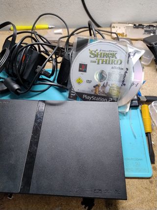 PS2 Slim (PlayStation 2) - Mando + Alimentador