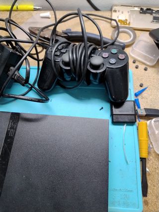 PS2 Slim (PlayStation 2) - Mando + Alimentador