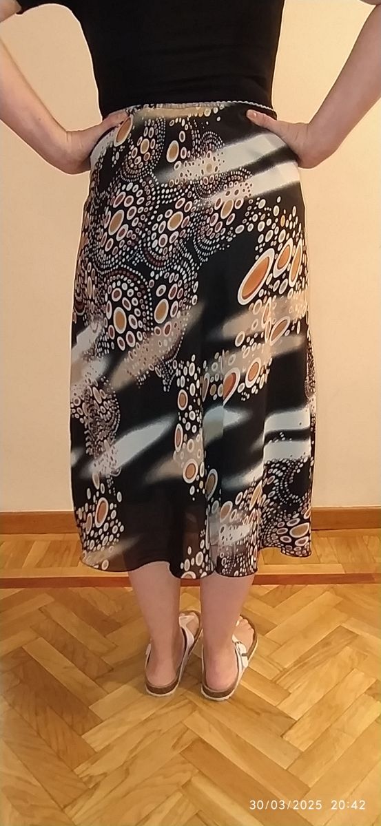 Falda midi estampada