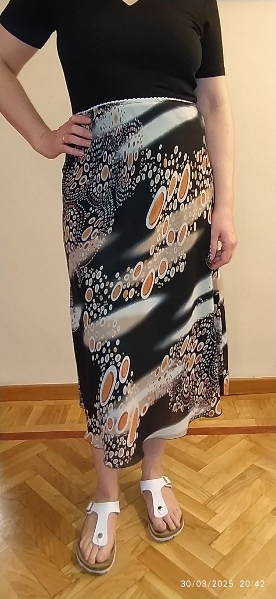 Falda midi estampada