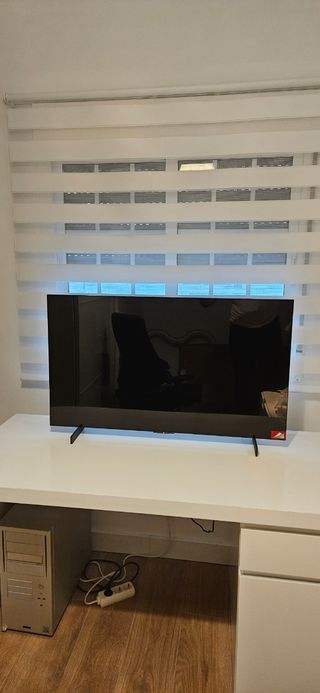 TV LG OLED C4 42" Negra - Impecable