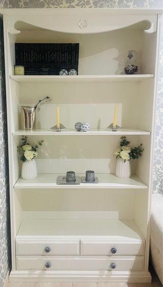 Estanteria /libreria blanca de madera