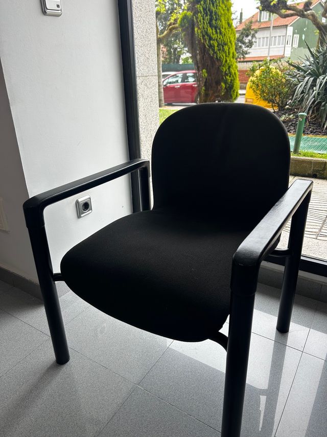 Silla oficina negra metal